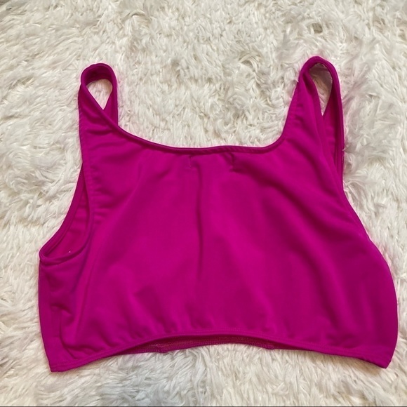 MOTEL Rocks Shani Crop Top in Neon Pink - Picture 6 of 8